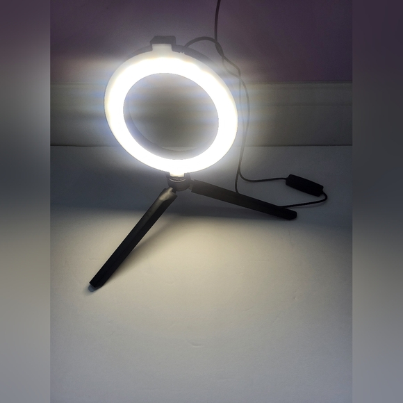 Black LED Ring Light with Tripod - Picture 4 of 4